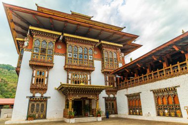 Ranjung Karsapani 'yi tutan Punakha Dzong binası.
