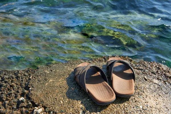 Zapatos Playa Vista Cerca —  Fotos de Stock