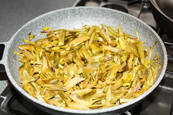 Frying Pan Fried Garlic — Stock Photo, Image
