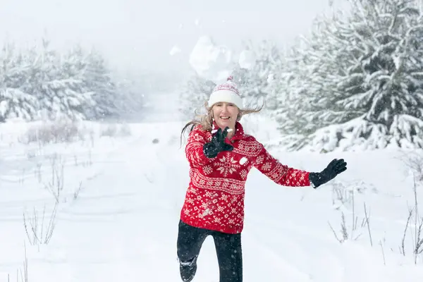 Snowball Flying Air Leaves Womans Hands — Stock Photo, Image