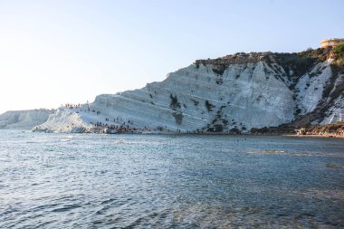 Deniz manzarası çok güzel. Doğa, seyahat arka planı 