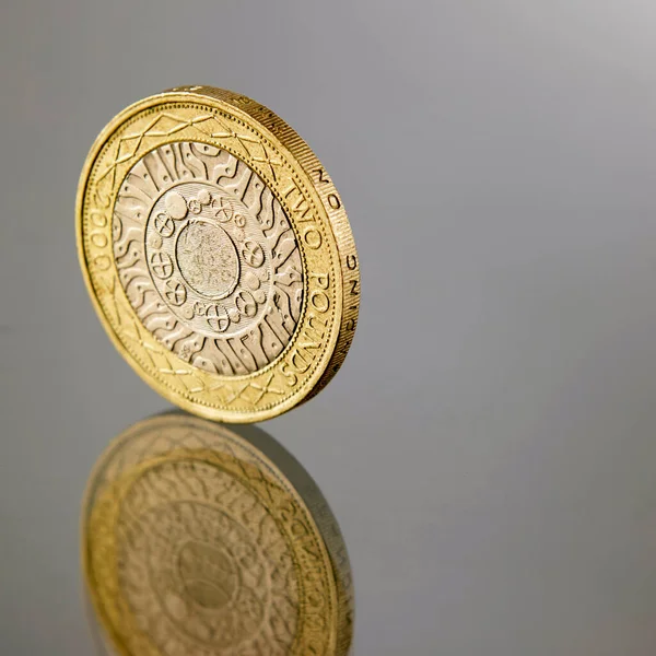 Close Shot Two Pounds Coin Background — Stock Photo, Image