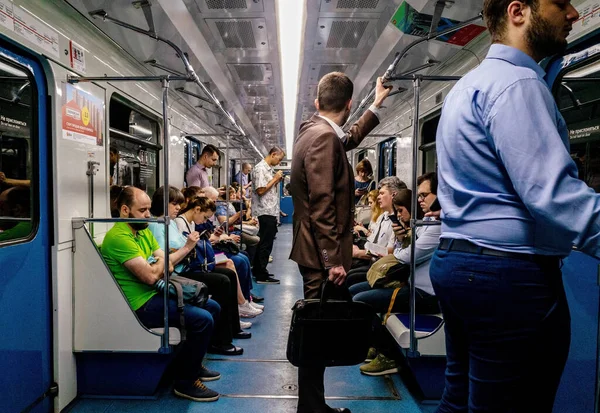 Transport Den Ryska Huvudstaden Människor Moskva Tunnelbana — Stockfoto