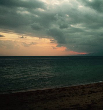 Arka plan için güzel dramatik gün batımı manzarası