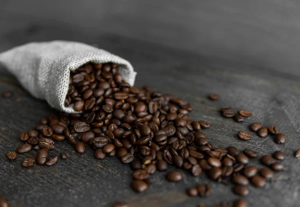 アラビカローストコーヒー豆カフェインの茶色の種 — ストック写真