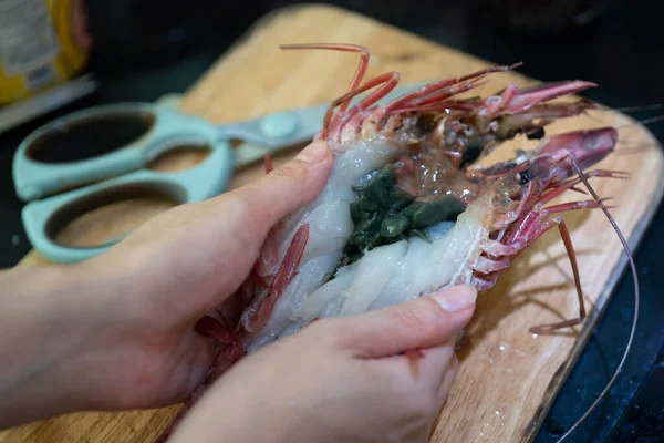 Woman Hand Cut Half Fresh Raw Tiger Prawn Spiny Lobster — Stock Photo, Image
