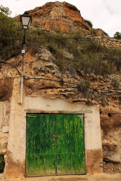 Old Garage Green Wooden Door Excavated Mountain — Stockfoto