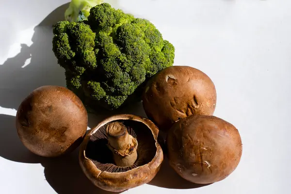 Verduras Mesa Brócoli Hongos — Foto de Stock