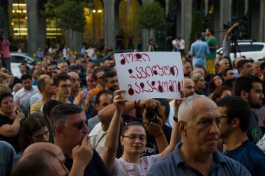 Gavrilov Gecesi veya hükümet karşıtı protestolar. Sokaklarda sivil eylemcilik 