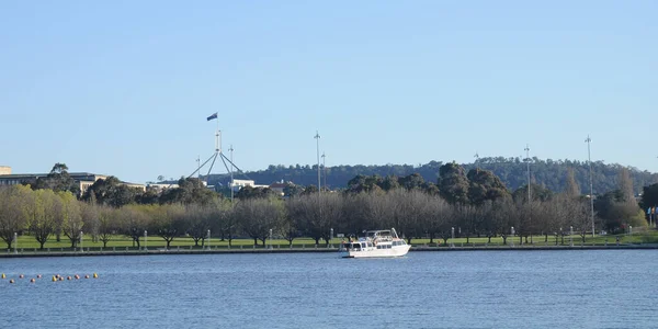 City Lake Australia Parliament Canberra — Stock Photo, Image
