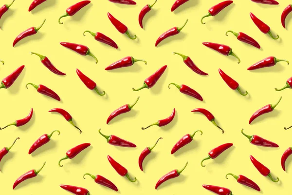 Творческий Фон Красного Чили Чили Зеленом Фоне Минимальное Количество Еды — стоковое фото