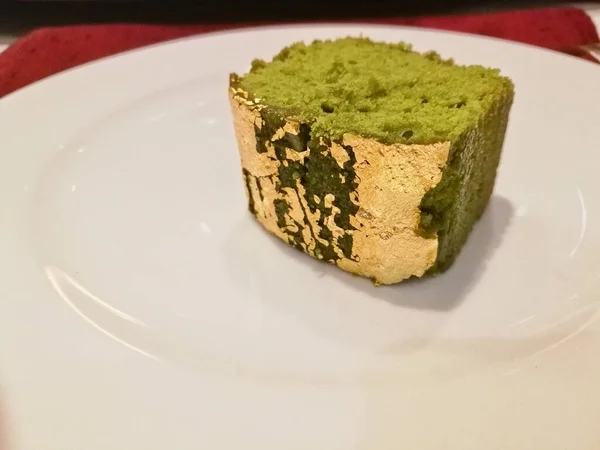 Fluffy Matcha Green Tea Gold Flake Luxury Cake White Plate — Stock Photo, Image