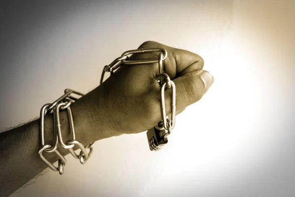 Chain Lock Hands — Stock Photo, Image