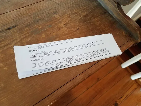Comment card in a museum from a child