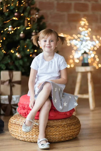 Pretty Little Child Sitting Front Christmas Tree Garlands — Photo