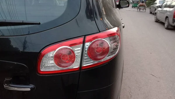 Siyah Renkli Arabanın Arka Işığı — Stok fotoğraf