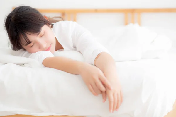 Hermosa Asiático Joven Mujer Cansado Dormir Acostado Cama Comforta —  Fotos de Stock