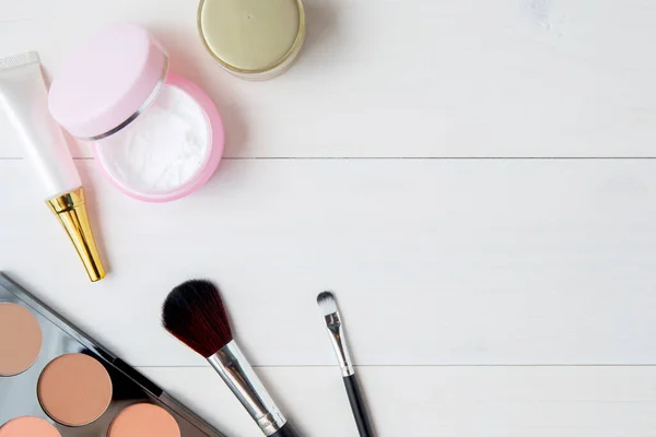 Cosmetica Skin Care Product Witte Houten Tafel Schoonheid Met — Stockfoto