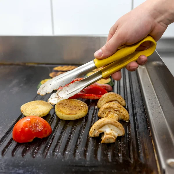 Cooking Vegetables Grill Frying Surface Black — Stock Photo, Image
