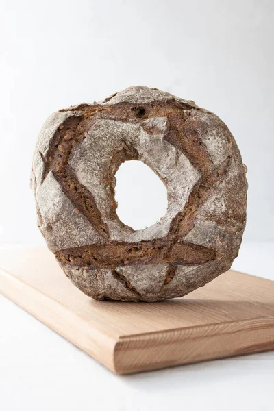 Pyszny Świeżo Upieczony Chleb Żytni — Zdjęcie stockowe