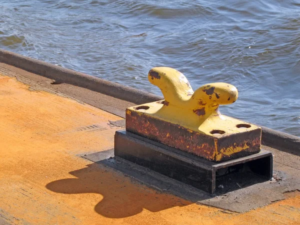 Large Yellow Anchor Harbor — Stock Photo, Image