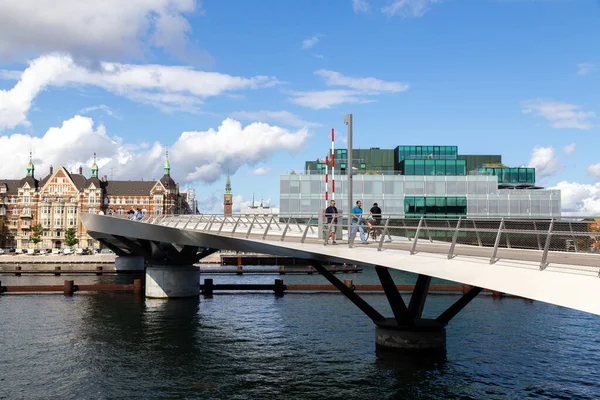Modern Bridge Lille Langebro Mieście Kopenhaga Dania — Zdjęcie stockowe