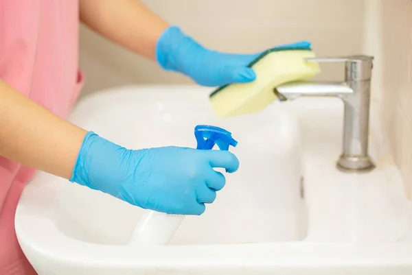 Close Women Hand Blue Rubber Glove Cleaning Sponge Picture Removes — Stock Photo, Image