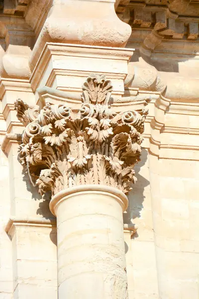 Romanesque Architecture Detail Historical Artifact — Stock Photo, Image