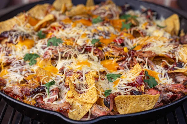 Mexicaanse Getrokken Varkensvlees Tortilla Schotel Een Enorme Koekenpan — Stockfoto