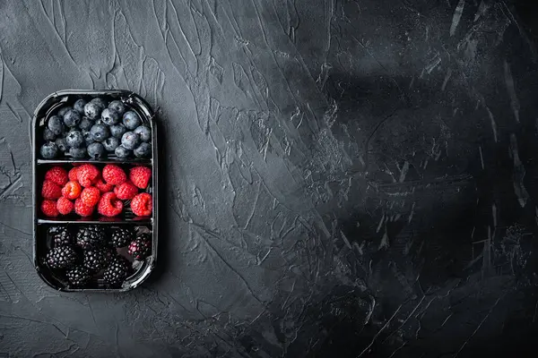 Ripe Berries Tray Market Blueberries Raspberry Blackberry Top View Copy — Stockfoto