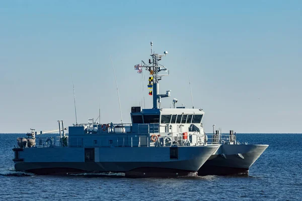 Pequeño Barco Militar Vista Fondo — Foto de Stock