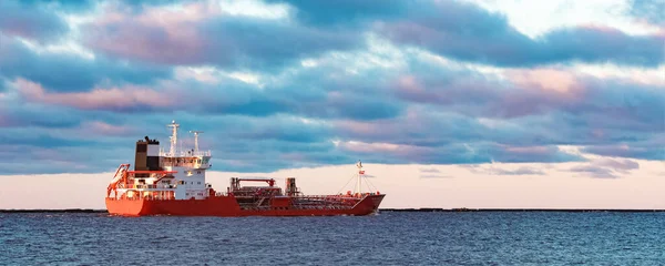 Red Oil Tanker Industrial Shot — Stock Photo, Image