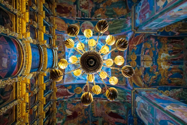 Temple Elijah Prophet Yaroslavl 2019 Paintings Beautiful Chandeliers — Stock Photo, Image