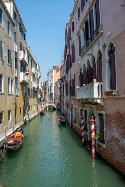 Descoberta Cidade Veneza Seus Pequenos Canais Becos Românticos — Fotografia de Stock