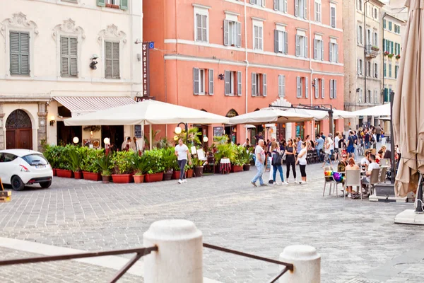 Ancona Italia Junio 2019 Gente Disfrutando Día Verano Comida Restaurante —  Fotos de Stock