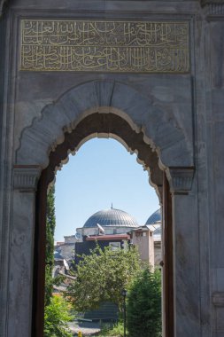 Örnek Osmanlı kapısı mimarisi 