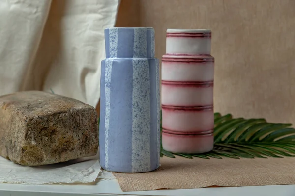 Two Handmade Ceramic Vases White Textured Table Cloth — Stock Photo, Image