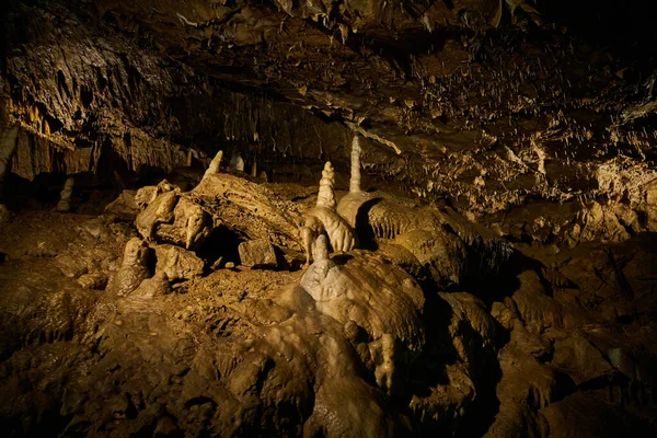 Kalkstensformationer Inuti Macocha Grottor Mähren Karst — Stockfoto
