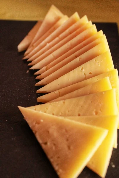Manchego Cheese Slices Triangles — Stockfoto
