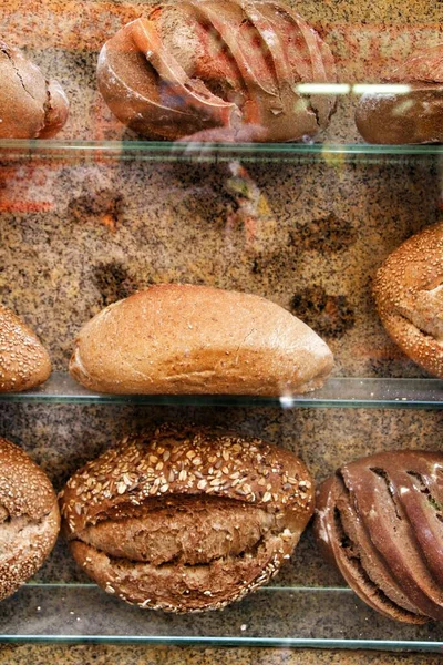 Loaves Bread Showcase —  Fotos de Stock