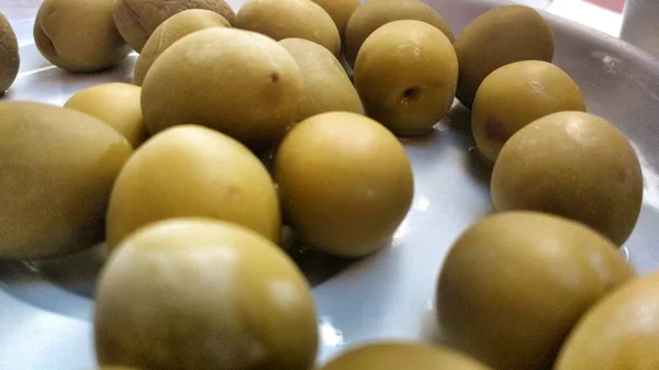 Delicious Spanish Tapa Olives Onion Oregano Olive Oil — Fotografia de Stock