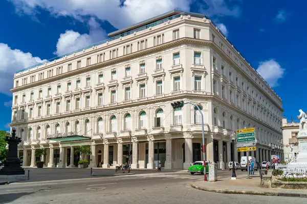 Manzana Gran Oteli Dış Bina — Stok fotoğraf