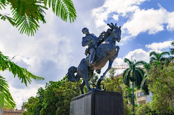 Άγαλμα Του Jose Marti Στο Άλογό Του Plaza Marzo — Φωτογραφία Αρχείου