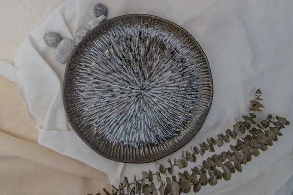 Ceramic Plates Dried Flowers — Stock Photo, Image