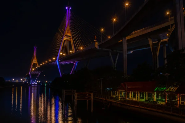 Ночная Сцена Моста Бхумибол Бангкок Таиланд — стоковое фото