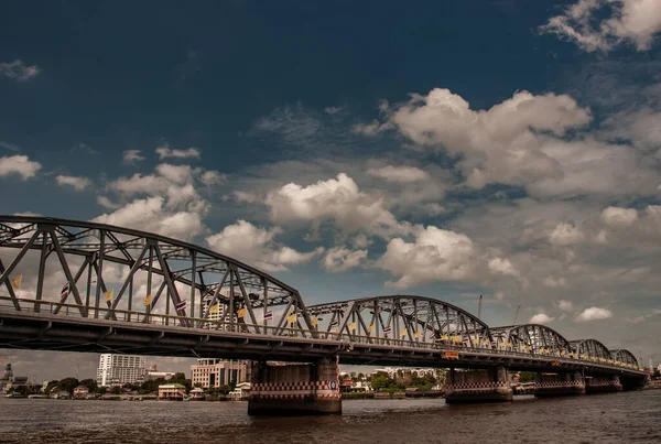 Skvělá Scenérie Odpolední Pohled Most Phuttha Yodfa Memorial Bridge Styl — Stock fotografie