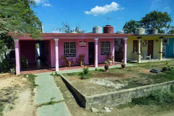 Küba Nın Vinales Bölgesinde Kiralık Renkli Evler — Stok fotoğraf