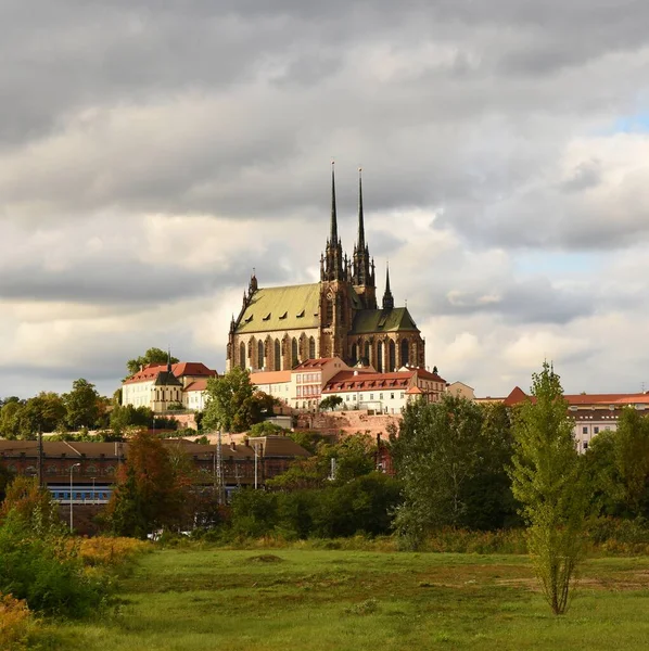 ペトロフ ブルノの聖ペテロとパウロ教会 中央ヨーロッパ チェコ共和国 南モラヴィア地域 — ストック写真