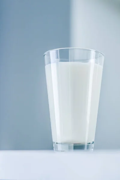 Всесвітній День Молока Повний Стакан Мармуровому Столі — стокове фото