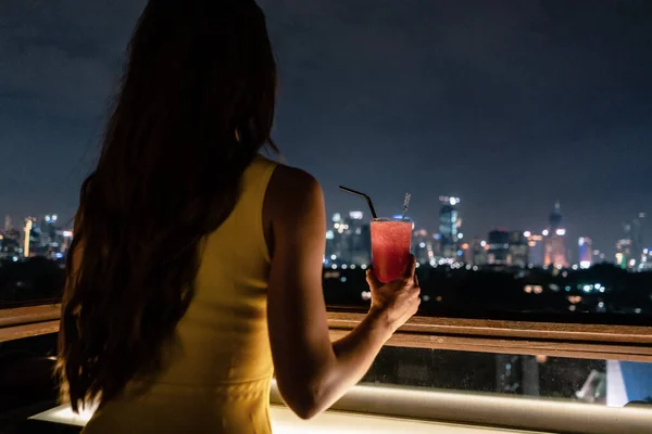 Woman Having Drink Roof Terrace Overlooking City — Stock Photo, Image
